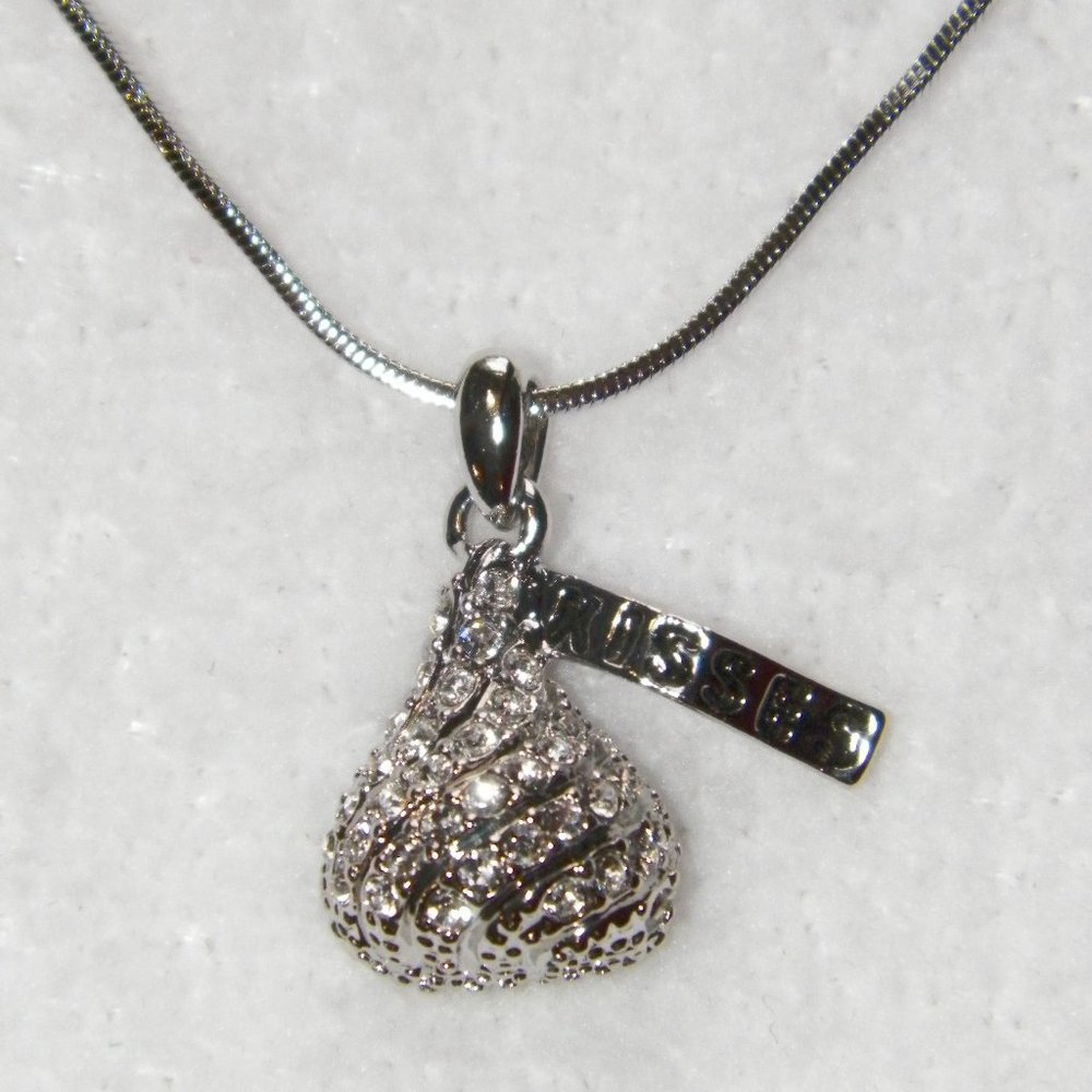 NEW Candy Kiss Pendant Necklace 16" Austrian Crystal